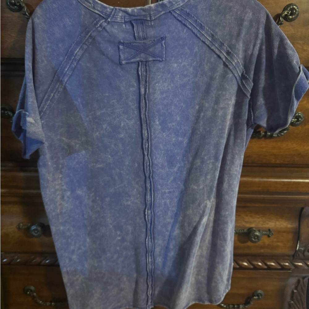Zenana Outfitters Distressed Purple Short Sleeve Top